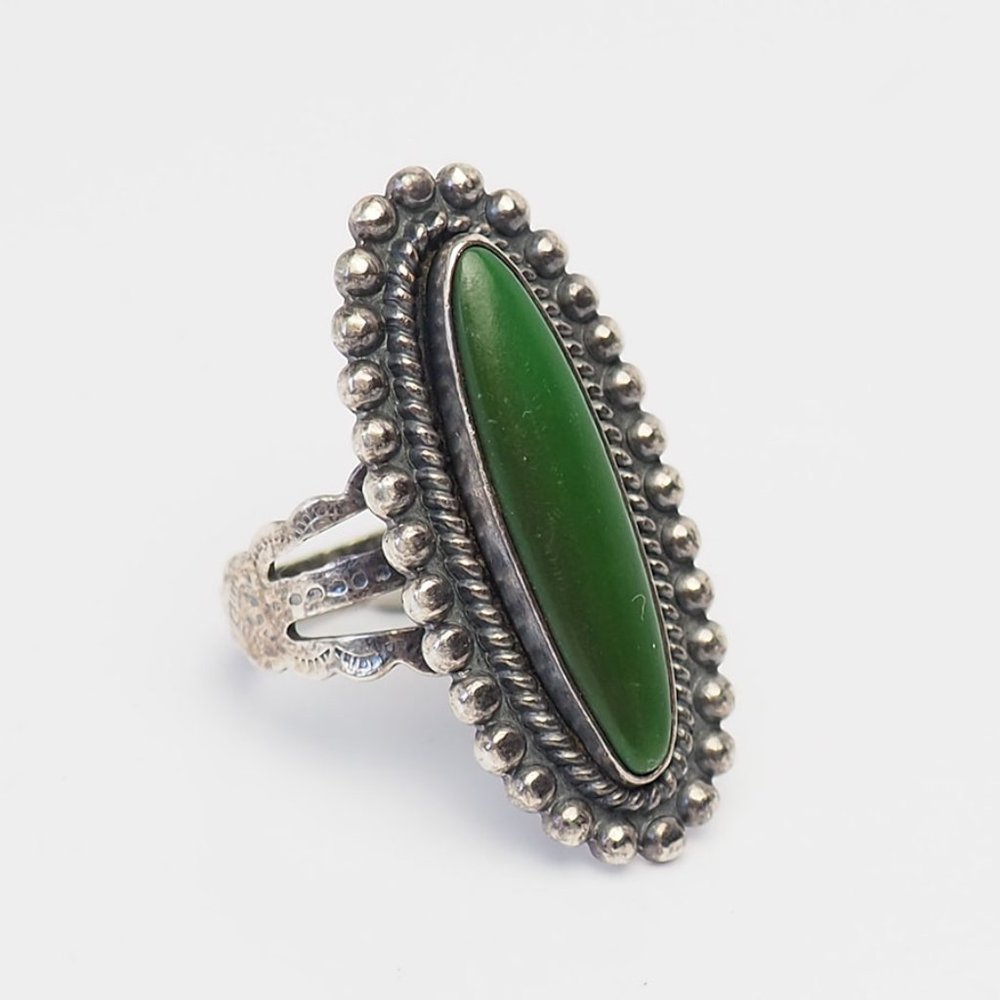 Vintage handmade sterling silver Native American ring
